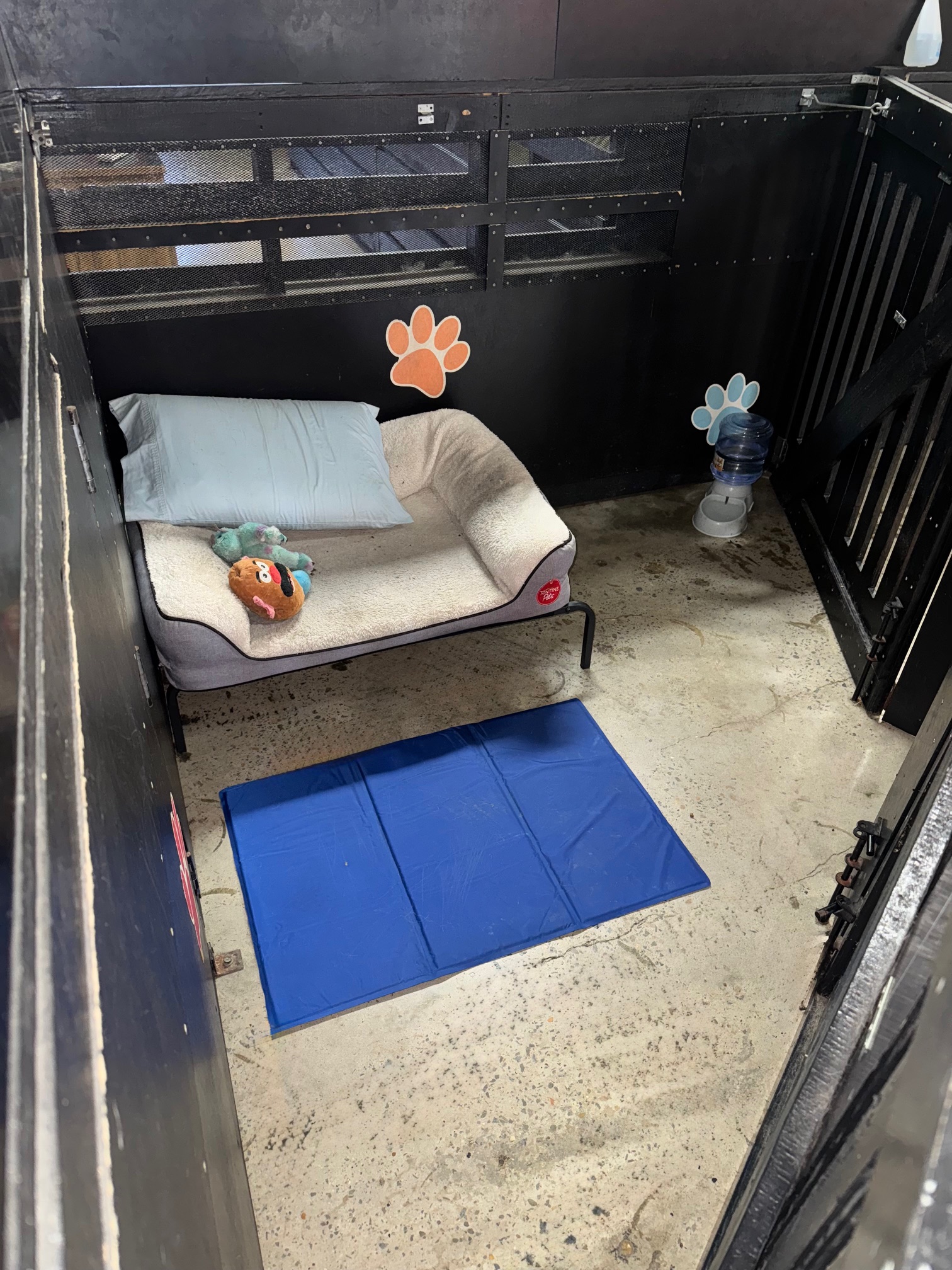 Boarding: Small & Medium-Sized Dogs (Up to 15kg)